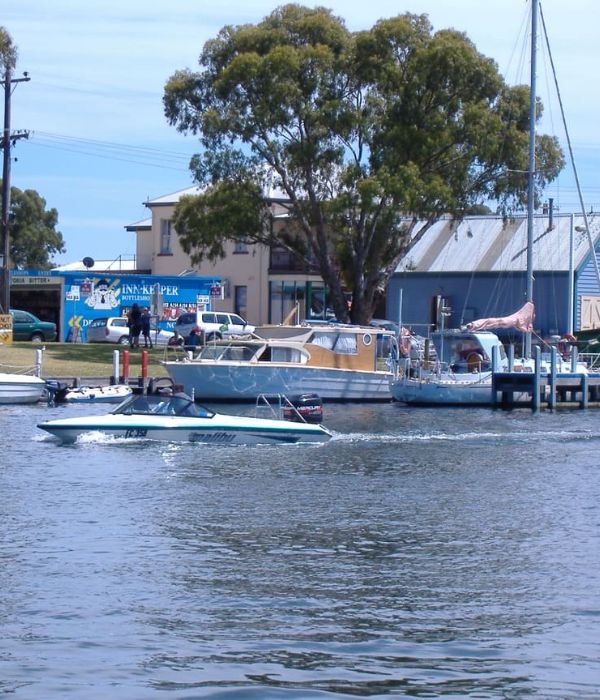 Paynesville Accommodation - Gippsland Vacation Homes